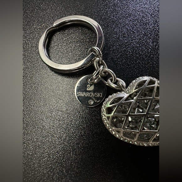 Swarovski Crystal heart keychain - Picture 2 of 6